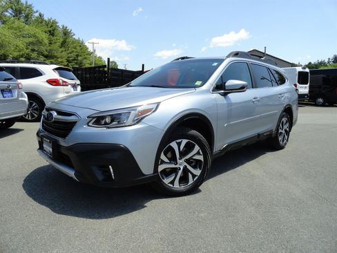 Used 2022 Subaru Outback Limited AWD/4WD image 1