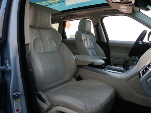 Used 2015 Land Rover Range Rover Sport HSE AWD/4WD image 13