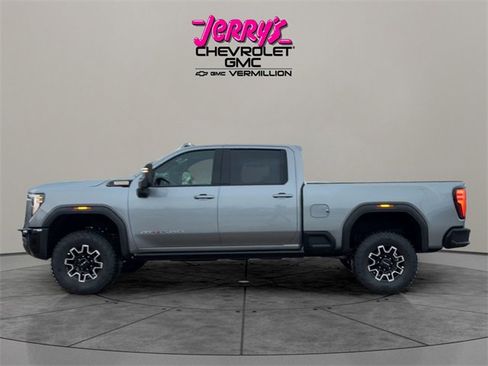 New 2026 GMC Sierra 2500 AT4X image 2