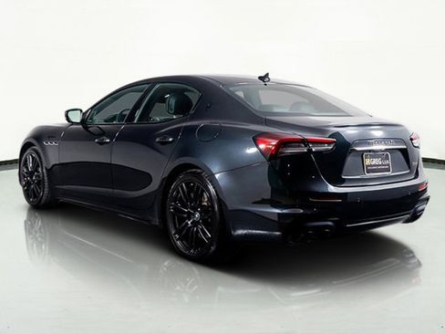 Used 2022 Maserati Ghibli Modena image 15