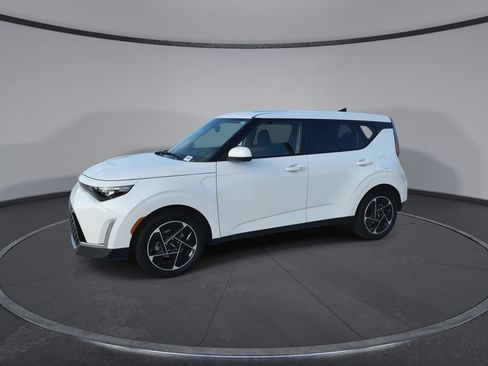 Used 2024 Kia Soul EX FWD image 5