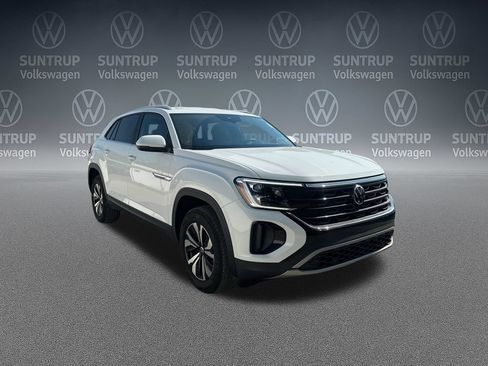Used 2025 Volkswagen Atlas Cross Sport SE AWD/4WD image 37