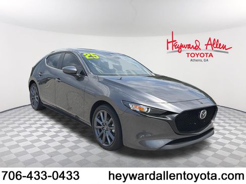 Used 2025 MAZDA MAZDA3 s FWD image 1
