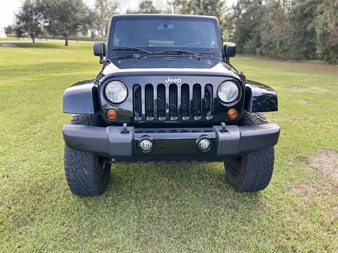 Used 2013 Jeep Wrangler Unlimited Sahara w/ Dual Top Group image 11