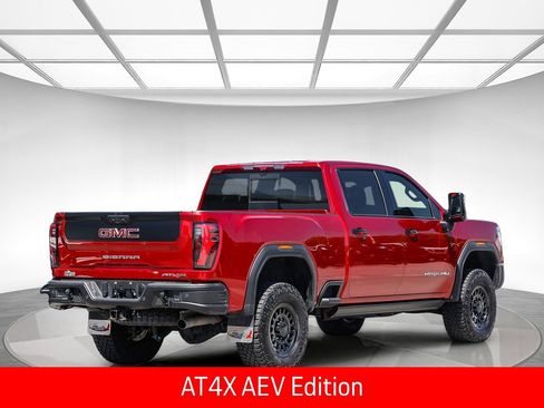 Used 2024 GMC Sierra 2500 AT4X w/ AT4X AEV Edition image 4