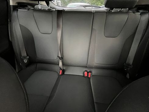 Used 2025 Buick Encore GX Preferred image 38