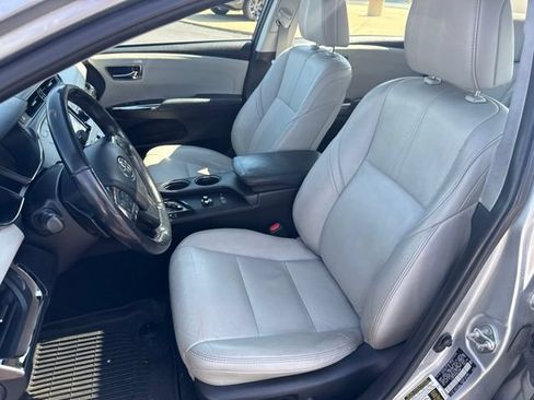 Used 2017 Toyota Avalon Touring w/ All Weather Liner Package FWD image 13