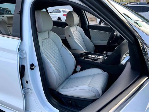 Used 2024 Genesis G70 3.3T Advanced w/ Sport Prestige Package image 8