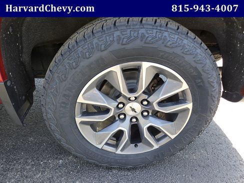 Used 2019 Chevrolet Silverado 1500 RST AWD/4WD image 44