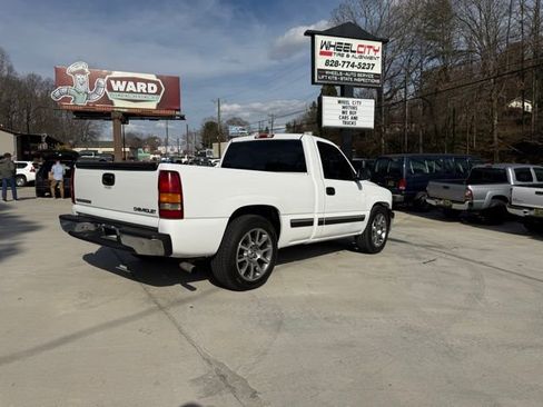 Used 2000 Chevrolet Silverado 1500 LS image 4