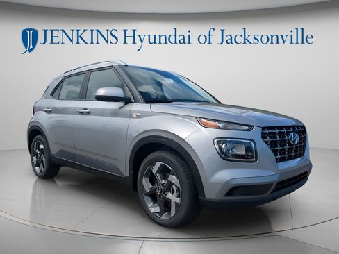 New 2026 Hyundai Venue SEL FWD image 9