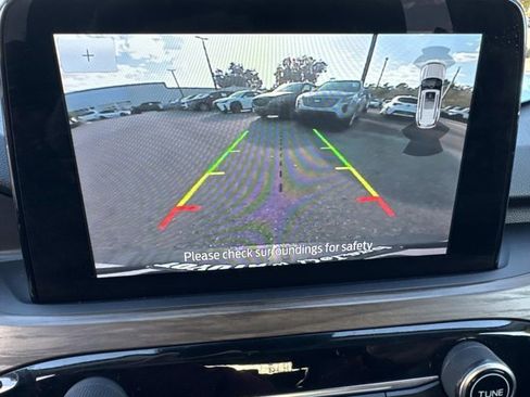 Used 2020 Ford Escape Titanium image 30