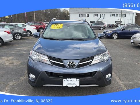 Used 2014 Toyota RAV4 Limited w/ Technology Package image 2