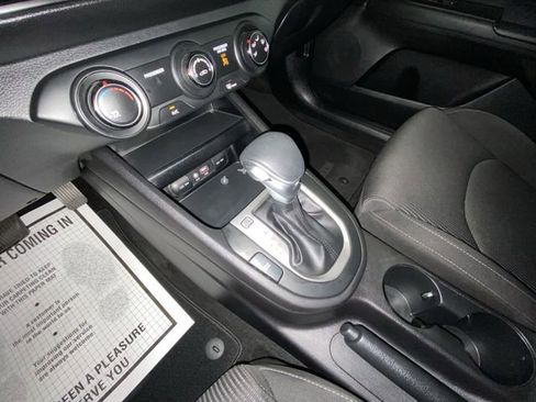 Used 2021 Kia Forte LXS image 19