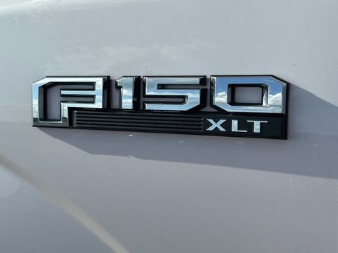 Used 2017 Ford F150 XLT w/ Equipment Group 302A Luxury AWD/4WD image 38