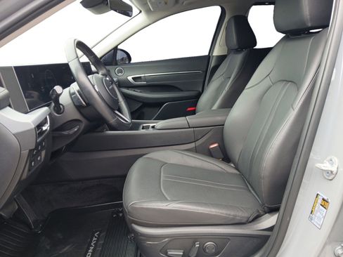Certified 2025 Hyundai Sonata Limited image 9