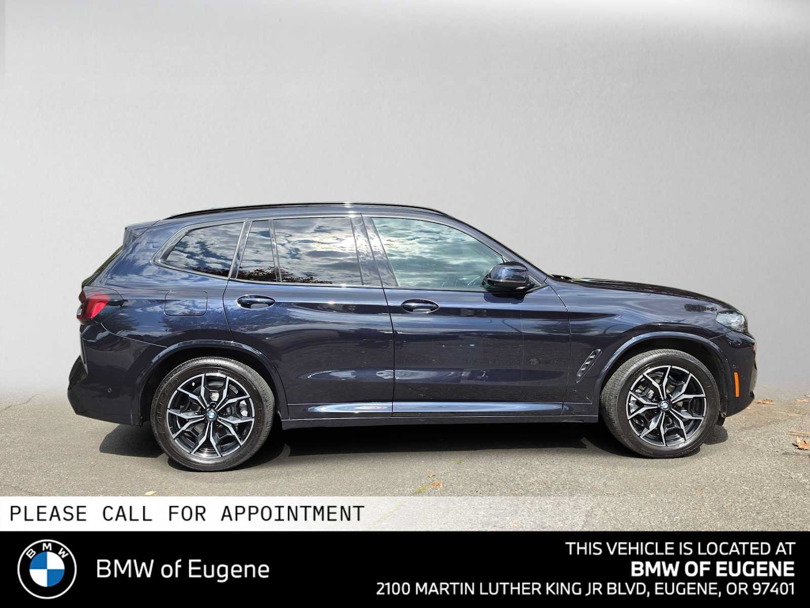 Used 2024 BMW X3 xDrive30i w/ Premium Package AWD/4WD image 2