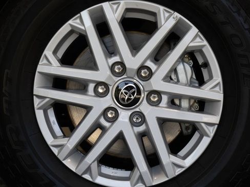 Used 2024 Toyota Tundra SR5 AWD/4WD image 10