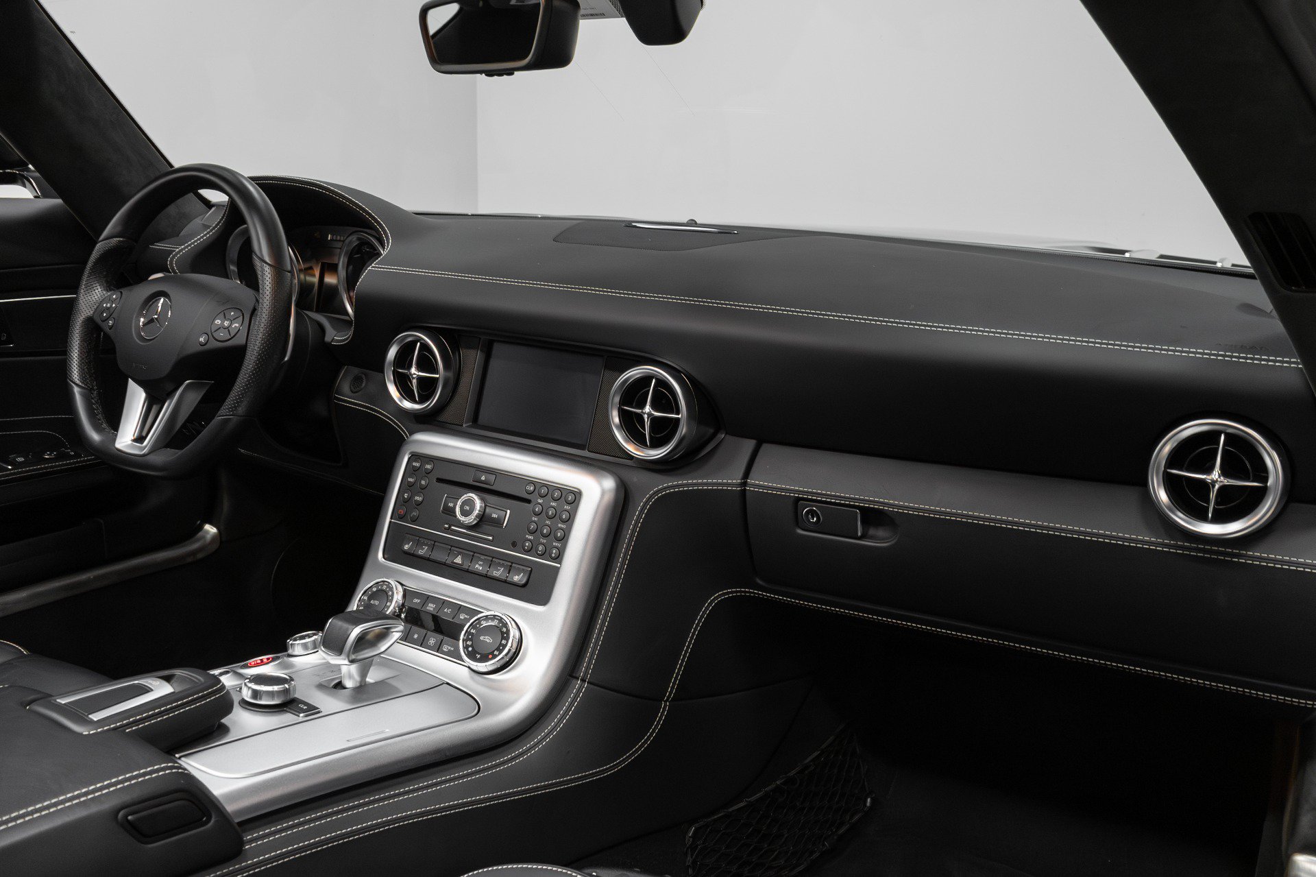 Used 2012 Mercedes-Benz SLS AMG Roadster image 71