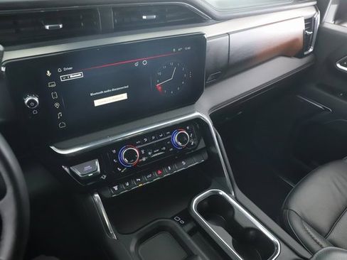 Used 2025 GMC Sierra 2500 Denali w/ Denali Reserve Package image 28