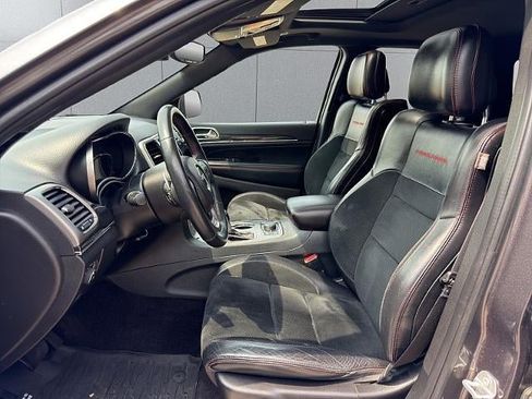 Used 2017 Jeep Grand Cherokee Trailhawk AWD/4WD image 25