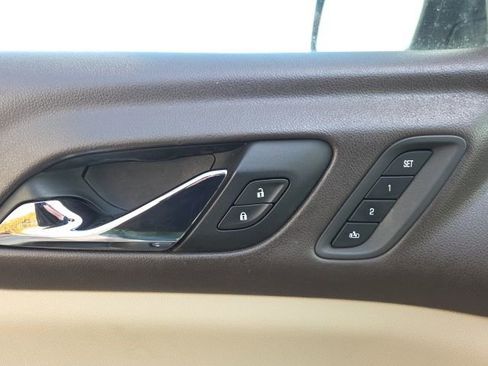 Used 2017 GMC Acadia Denali w/ Technology Package image 23