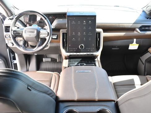 New 2026 GMC Yukon XL Denali Ultimate w/ LPO, Floor Liner Package image 18