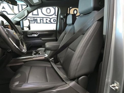 Used 2024 Chevrolet Silverado 2500 LTZ w/ LTZ Plus Package image 21