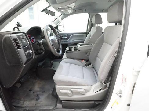 Used 2019 Chevrolet Silverado 1500 W/T AWD/4WD image 7