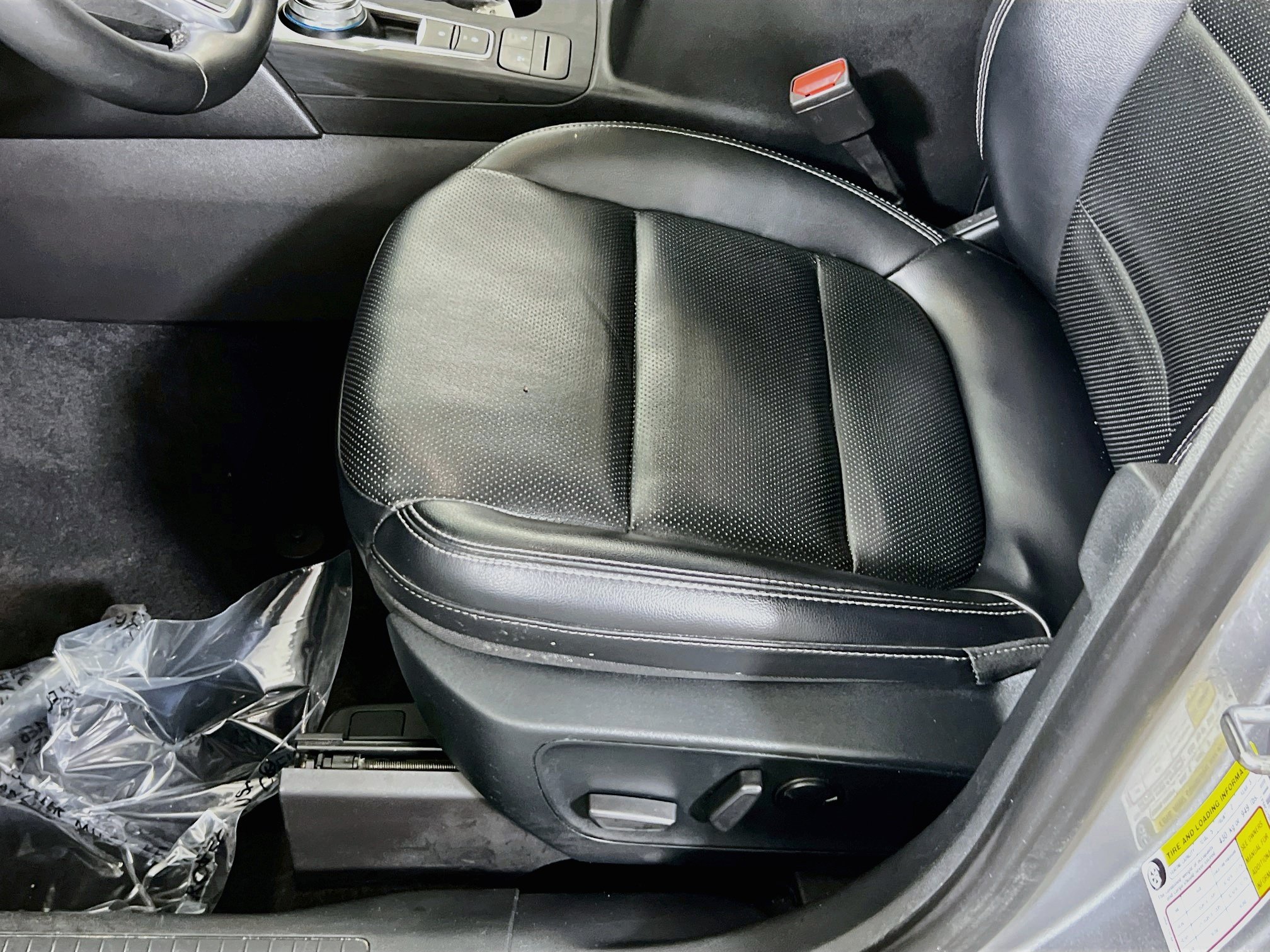 Used 2021 Ford Escape SEL AWD/4WD image 18