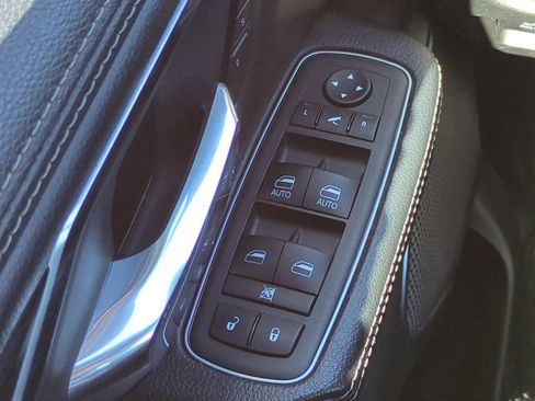 Used 2024 RAM 1500 Laramie image 20