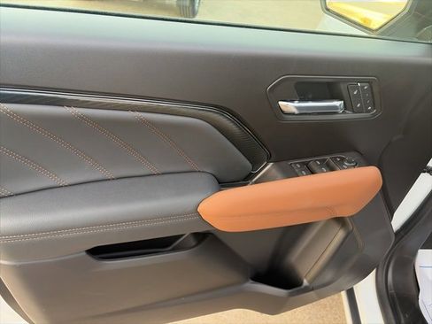 New 2026 GMC Canyon AT4 w/ AT4 Premium Package image 17