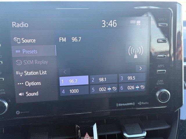 Used 2021 Toyota Corolla SE w/ SE Preferred Package FWD image 23