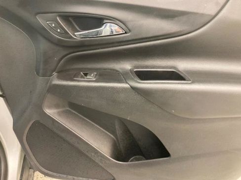 Used 2018 Chevrolet Equinox LT AWD/4WD image 35