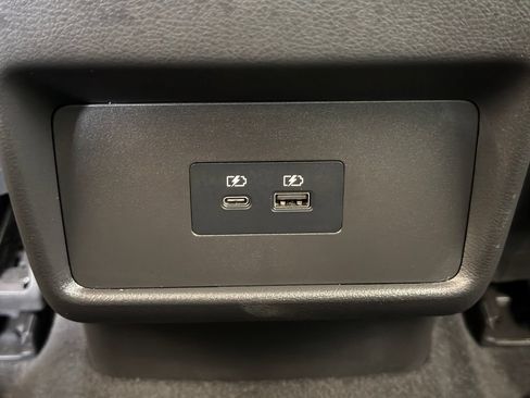Used 2023 Nissan Rogue SV FWD image 30