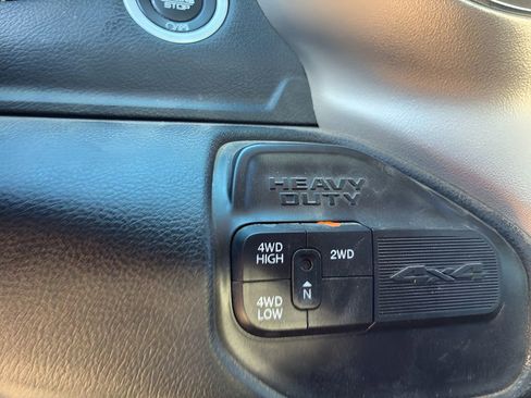 Used 2019 RAM 2500 Laramie image 17