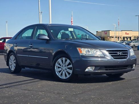 Used 2009 Hyundai Sonata Limited FWD image 2