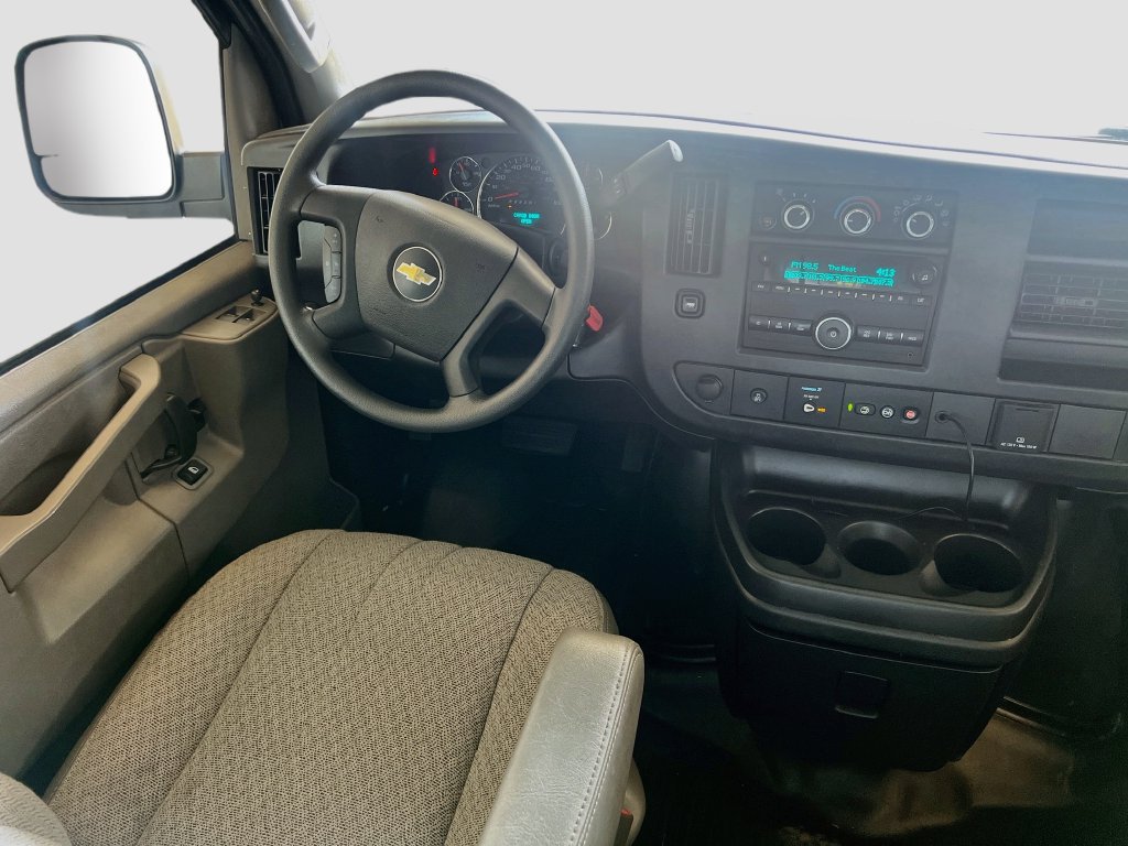 Used 2025 Chevrolet Express 2500 w/ Driver Convenience Package RWD image 21