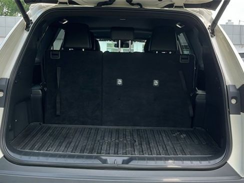 Used 2024 Toyota Grand Highlander AWD Hybrid image 24