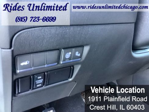 Used 2017 INFINITI QX80 4WD w/ Deluxe Technology Package image 16