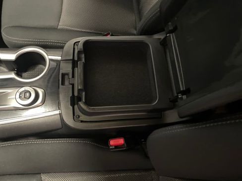 Used 2020 Nissan Pathfinder S image 30