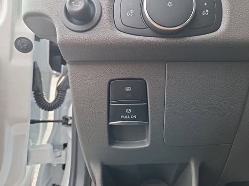 New 2026 Ford Transit 250 148 Medium Roof image 21