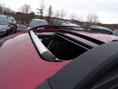 Used 2022 Subaru Outback Premium image 4