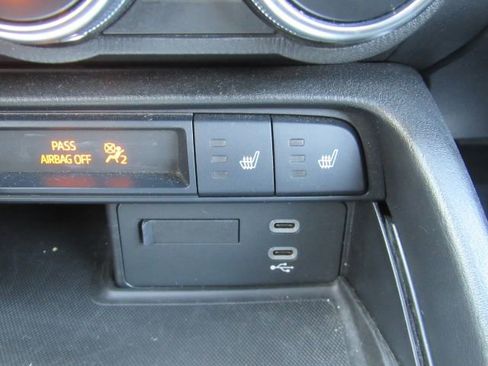 Used 2024 MAZDA MX-5 Miata RF Grand Touring image 11