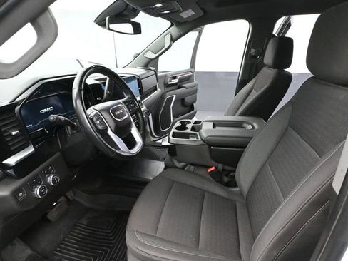 Used 2024 GMC Sierra 3500 SLE image 24