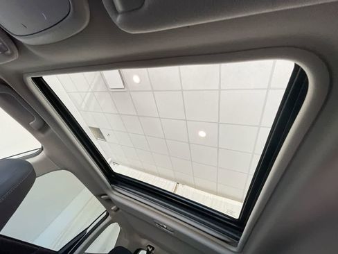 Used 2019 Subaru Forester Premium AWD/4WD image 21