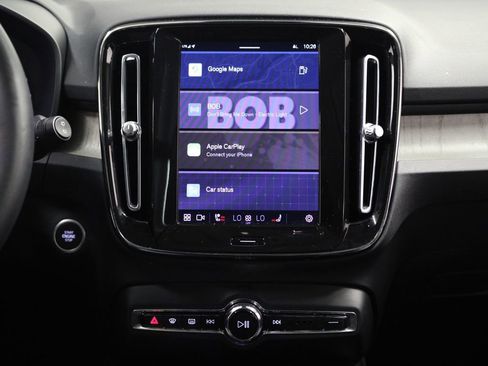 Used 2023 Volvo XC40 B5 Plus w/ Climate Package image 15