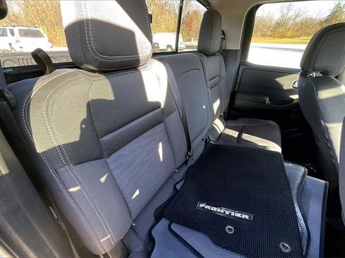 Used 2022 Nissan Frontier SV image 27