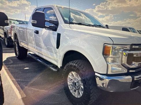 Used 2022 Ford F250 XLT w/ Camper Package AWD/4WD image 12