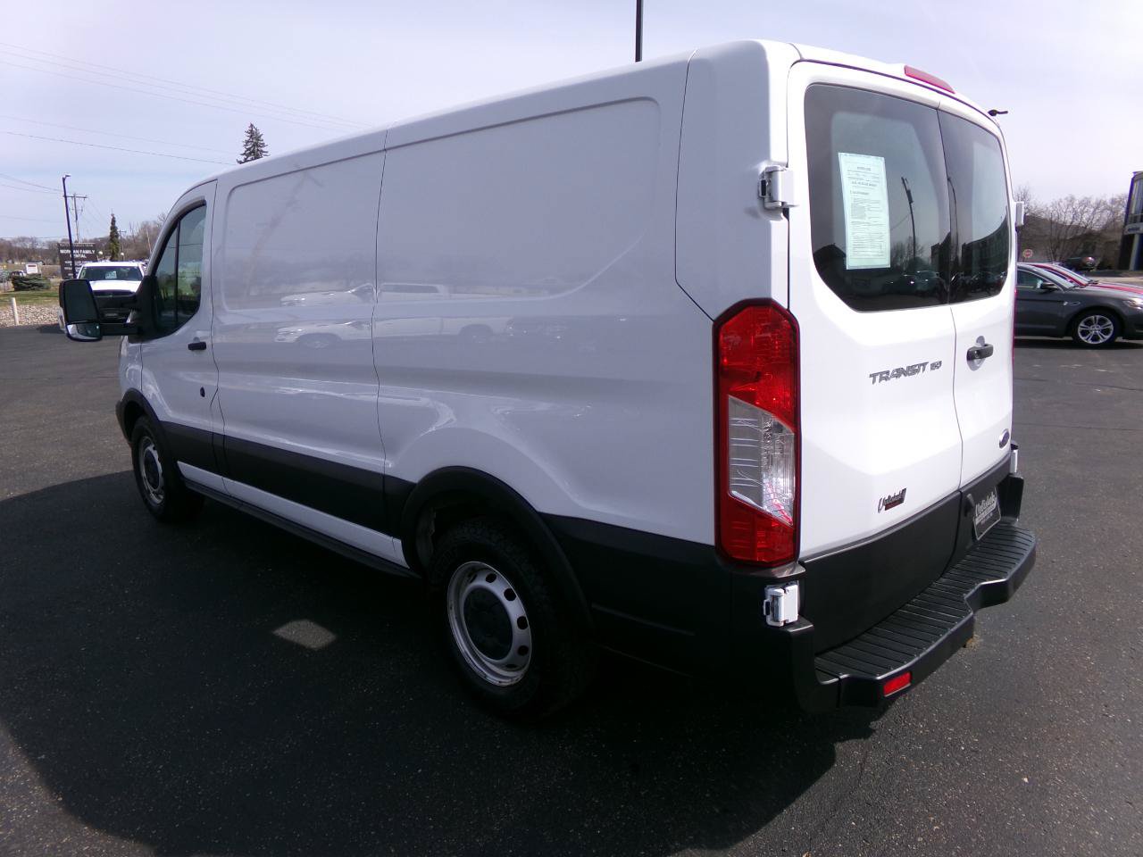 Used 2019 Ford Transit 150 130 Low Roof RWD image 5